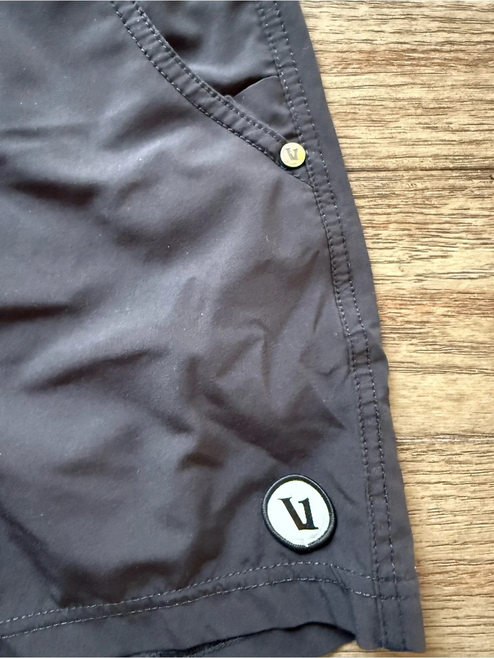 Vuori - Mens Black Drawstring Athletic Shorts